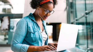 Hochschul-Bildungs-Report (Foto: FlamingoImages/iStockphoto.com)